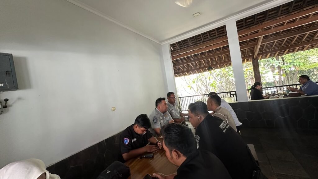 FLLAJ Purwakarta Perkuat Kolaborasi Keselamatan, Edukasi Pelajar Jadi Salah Satu Aksi Bersama